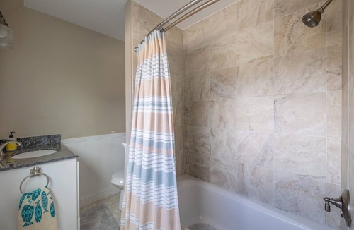 Point Judith House | Oceanfront Escape in Point Judith!