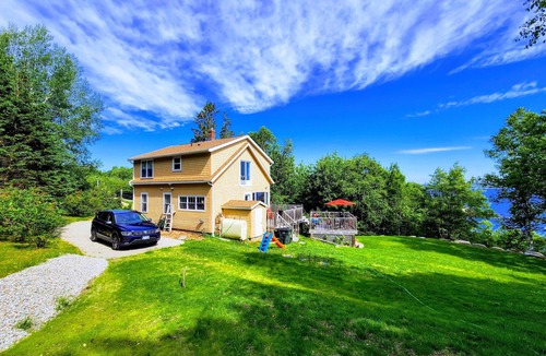 Mill Cove Cottage | Oceanfront Family Cottage - 5mins from Beach, Trails, and Golf
