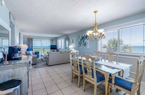 Flagler Beach Condo | Oceanfront Flagler Beach Condo | Wraparound Balcony & Pool
