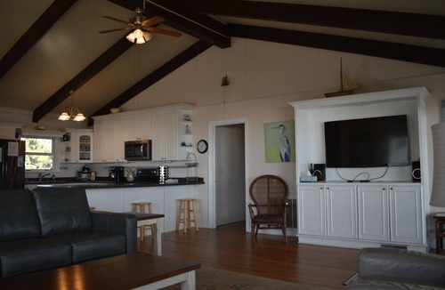 Saint Helena Island House | Oceanfront! Flash Sale ! ScreenPorch! Sleeps 14!