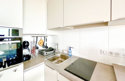 La Chaume Apartment | Oceanfront studio with swimming pool in La Chaume