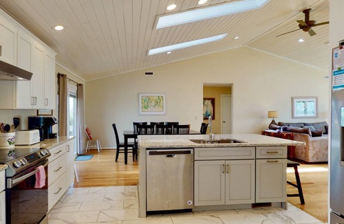 South Beach House | Oceanfront Gem | Wraparound Deck, Private Beach Access, BHI Club + Golf, 3 Suites, Dog Friendly