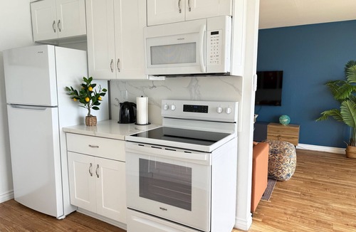 South Redondo Apartment | Oceanfront Getaway - Stunning Views