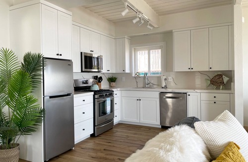 South Oceanside Condo | Oceanfront Getaway with Private Sandy Beach - 1615-1