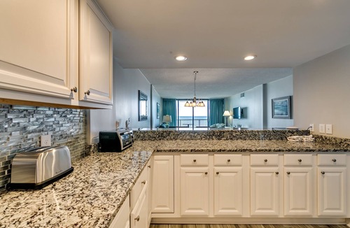 Myrtle Beach Condo | 🌊Oceanfront | Great Views | Awesome Amenities | Carolina Dunes 606🌊