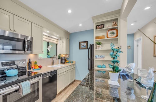Maalaea Condo | Oceanfront Ground Level 1BR Plantation Style