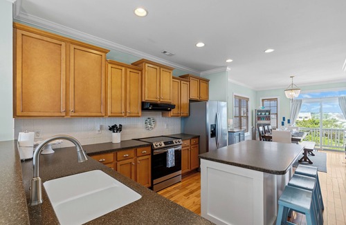 North Carolina Coast House | OCEANFRONT, Heated Pool, Elevator, Linens Provided, Clean, Safe, Near Boardwalk