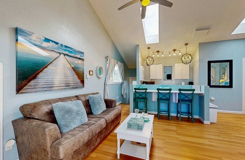 Fort Bragg House | Oceanfront Home-Beach access, Guest House, Hot Tub