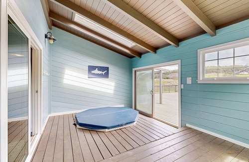 Fort Bragg House | Oceanfront Home-Beach access, Guest House, Hot Tub