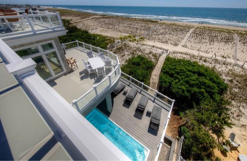 South Beach Haven House | Oceanfront Home Complete With Every Amenity ~ Tesla Charger