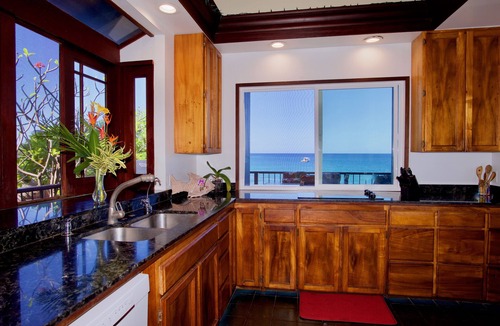 Honaunau-Napoopoo House | Oceanfront Home - Kealakekua Bay