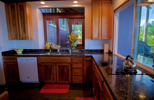 Honaunau-Napoopoo House | Oceanfront Home - Kealakekua Bay