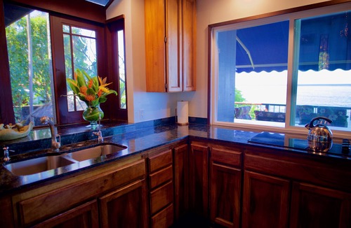 Honaunau-Napoopoo House | Oceanfront Home - Kealakekua Bay