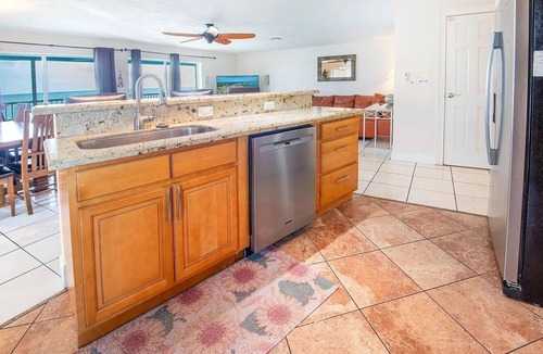 Little Venice House | Oceanfront Home - Marathon - 4BR, 3.5 Baths, Pool, Dock, Parking, Amazing Views