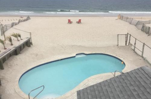 Osbornsville House | Oceanfront Home + Private Beach + Pool