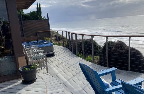 Leucadia House | Oceanfront Home, Stone Steps Beach Access, Jacuzzi on Oceanfront Deck