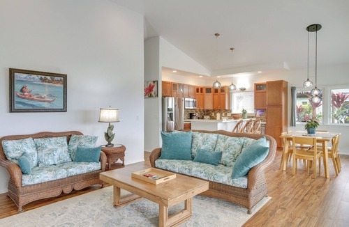 Papaikou House | Oceanfront Home w/Pool Access, Views in Papaikou