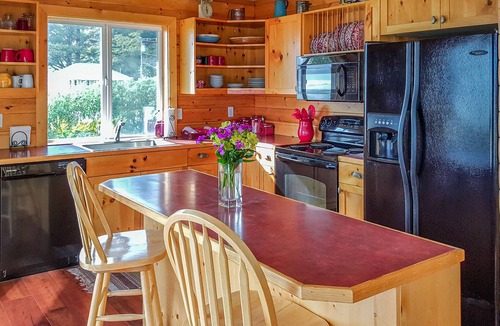 Happy Camp Hideaway House | Oceanfront home with private yard!