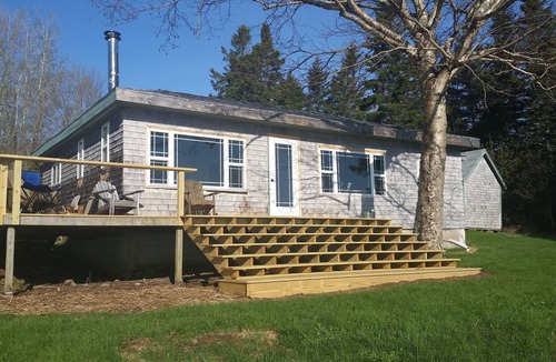 Perry Cottage | Oceanfront home with your own beach, sunrises & sunsets it's, simply Perrydise!