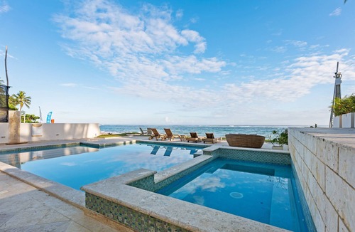 Cabarete Condo | Oceanfront Hot Tub Pool King Size Bed 305