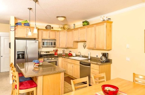 Lincoln City Condo | Oceanfront, Hot Tub, Onsite Pool - Pacific Life