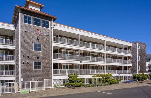 Lincoln City Condo | Oceanfront, Hot Tub, Onsite Pool - Pacific Life