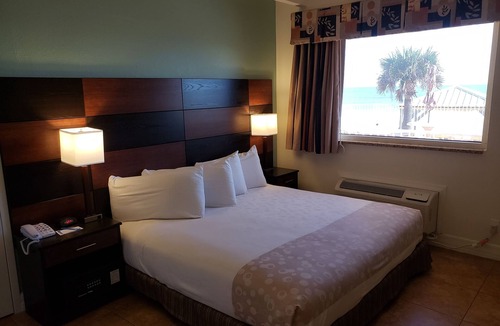 Ormond Shores Hotel | Oceanfront Inn and Suites