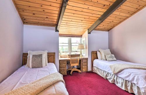 Manchester House | Oceanfront Irish Beach Sea Haven Home with Hot Tub