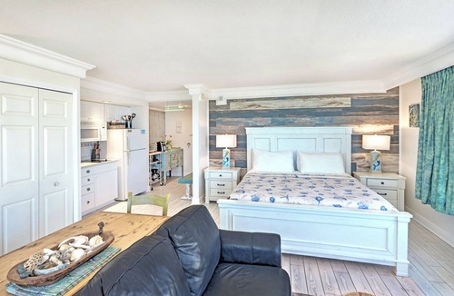 Ortona Park Condo | Oceanfront King Studio | Largest Balcony | Beach