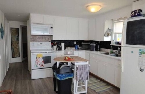 Cormierville Apartment | Oceanfront Loft Getaway