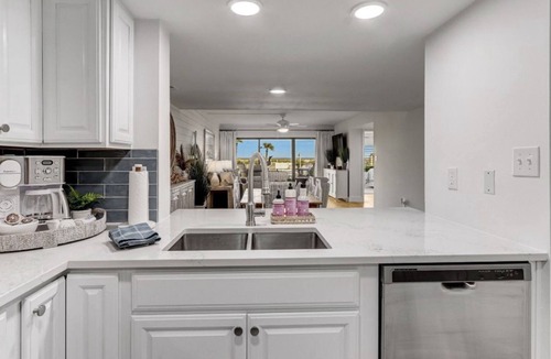 Amelia City Villa | Oceanfront Luxury Retreat/Newly Remodeled/Steps to Sand & Surf