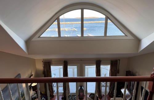 Western Shore House | Oceanfront Luxury Magical Views Sunset and Sunrise