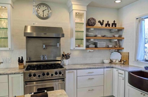 Prides Crossing House | Oceanfront Luxury Near Boston 4 Ensuite Bedrooms Walk to Beach & Dining