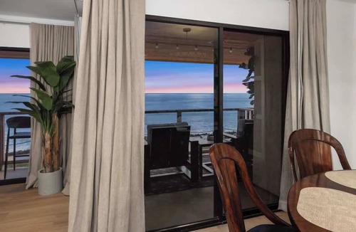 Solana Beach Condo | Oceanfront Luxury Living | Direct Beach Access