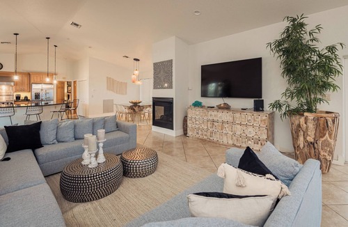 North Beach House | Oceanfront Luxury Villa 5BR/4BA Beach Access