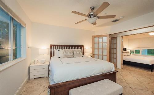 North Beach House | Oceanfront Luxury Villa 5Bedroom and 4Bath Beach Access