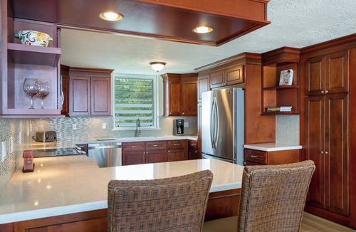 Punaluu Apartment | Oceanfront Mega Haven – Sleeps 24