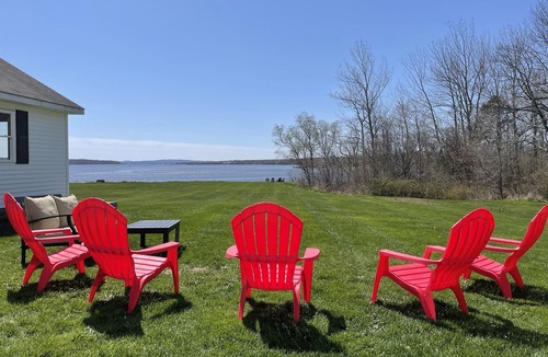 Stockton Springs House | Oceanfront mid-coast Maine Getaway!