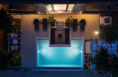 Starigrad Villa | Oceanfront Oasis: Discover Villa Soho in Starigrad