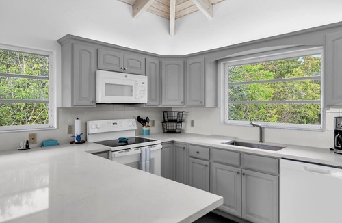 Hammer Point House | Oceanfront Oasis: Dockside Bliss