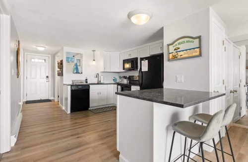 Salisbury Beach Condo | Oceanfront Oasis | Steps to Beach | Ocean Views