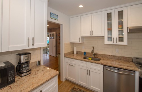 Mattituck House | Oceanfront Oasis: Sunny Deck w/ Amazing Views