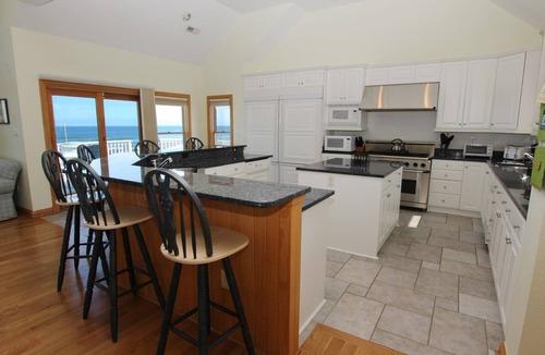 Pine Island House | OCEANFRONT, Ocean Views, Beach Access, Pool, Rec Rm, PI190, Making Waves