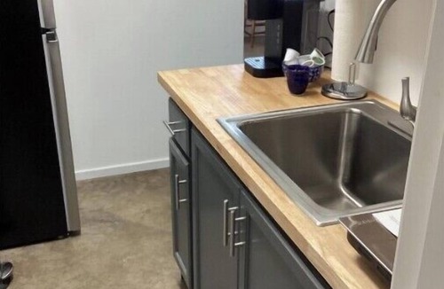 Lincoln Beach Apartment | Oceanfront One Bedroom, One Bath n