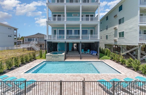 Ocean Drive House | Oceanfront Private Pool 8BR Luxury Home