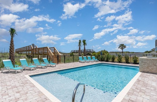 Ocean Drive House | Oceanfront Private Pool 8BR Luxury Home