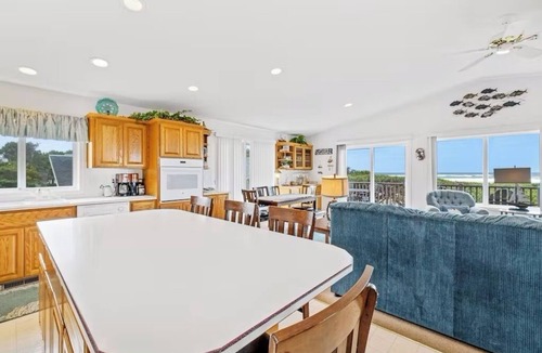 Rockaway Beach House | Oceanfront, Panoramic Views, Firepit, Dog Kennel, Outdoor Oasis