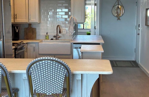 Ocean Isle Beach Condo | Oceanfront Paradise Awaits!