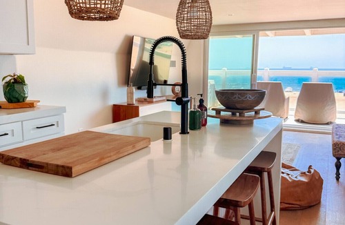 Sunset Beach Condo | Oceanfront Penthouse On Sand - Epic Views/Sunsets!