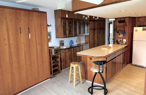 Maili Condo | Oceanfront Penthouse on Maili Beach